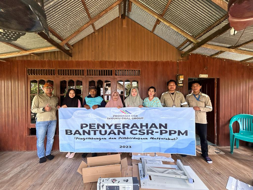 Tingkatkan Produktifitas Ibu Rumah Tangga Melalui Bantuan Mesin Jahit