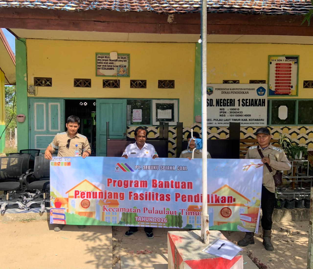 PT. SSC Laksanakan Komitmen dalam meningkatkan Fasilitas Pendidikan SD di Desa Lingkar Tambang